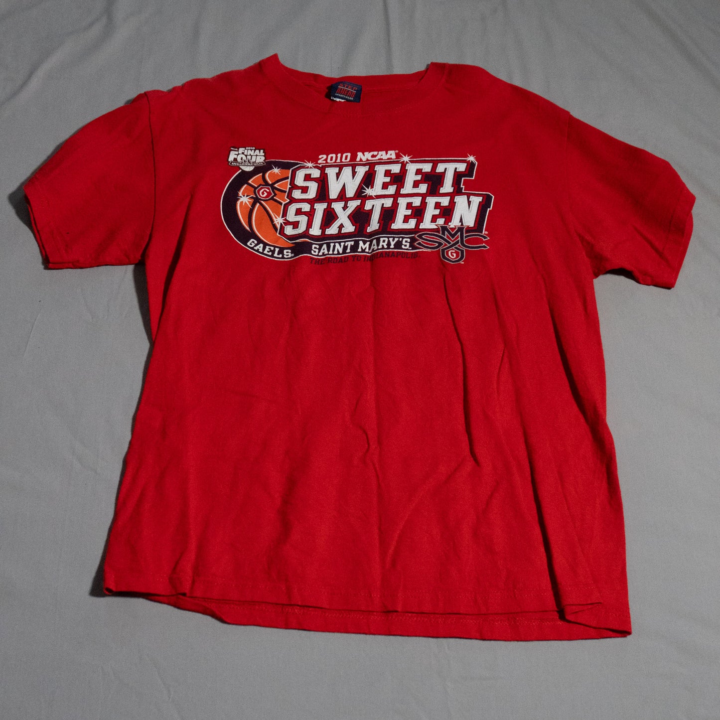 2010 Final Four "Sweet Sixteen" T-Shirt M