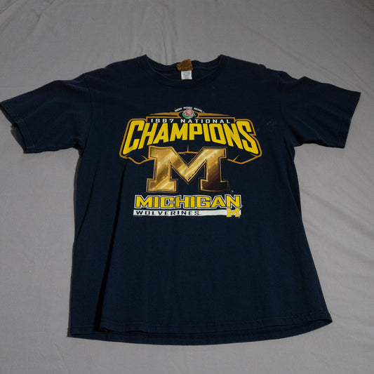 Michigan Wolverines 1997 National Champions T-Shirt L