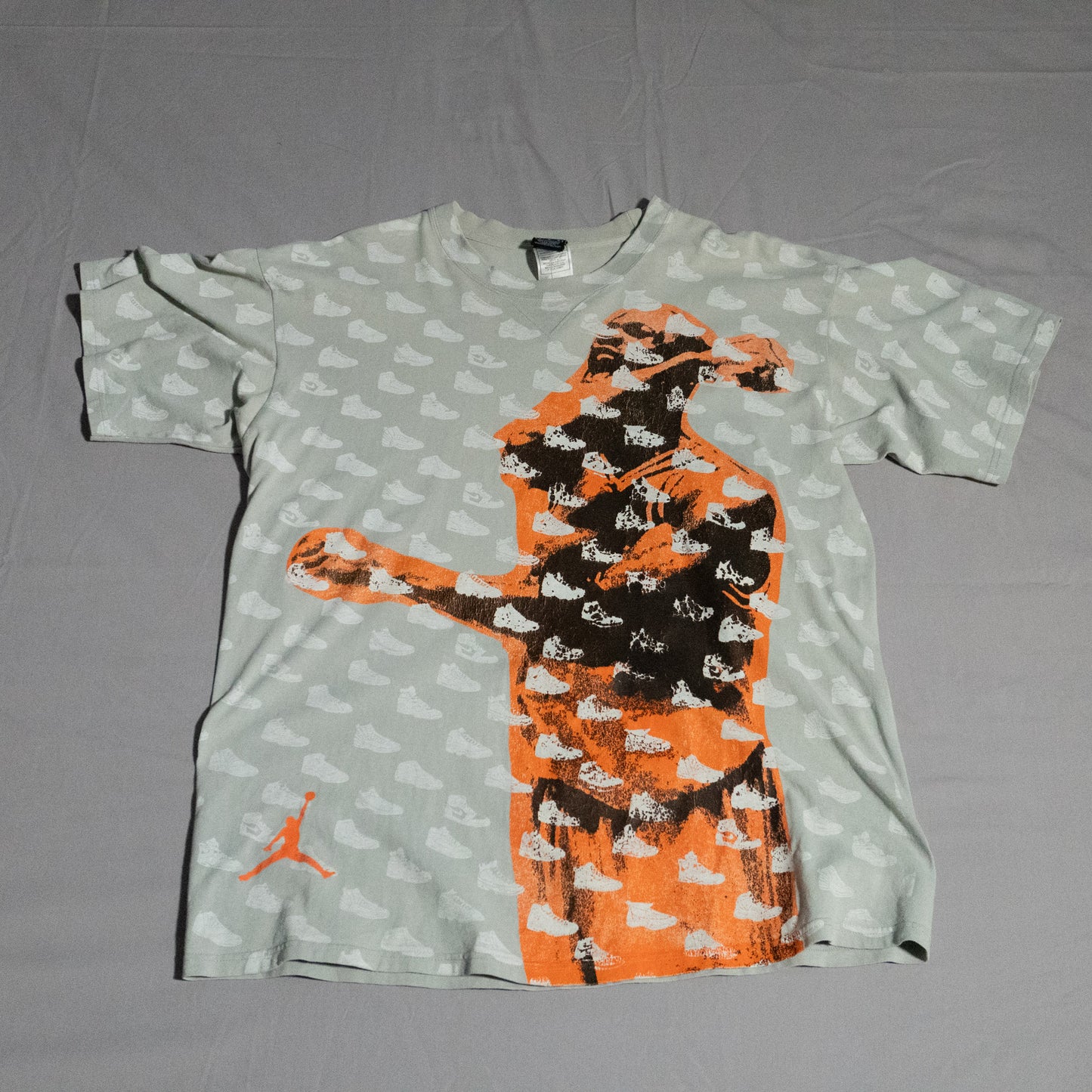 90s Jordan Sneaker Stain Print T-Shirt L